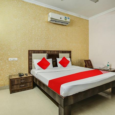 Hotel O Royal Mohali ภายนอก รูปภาพ