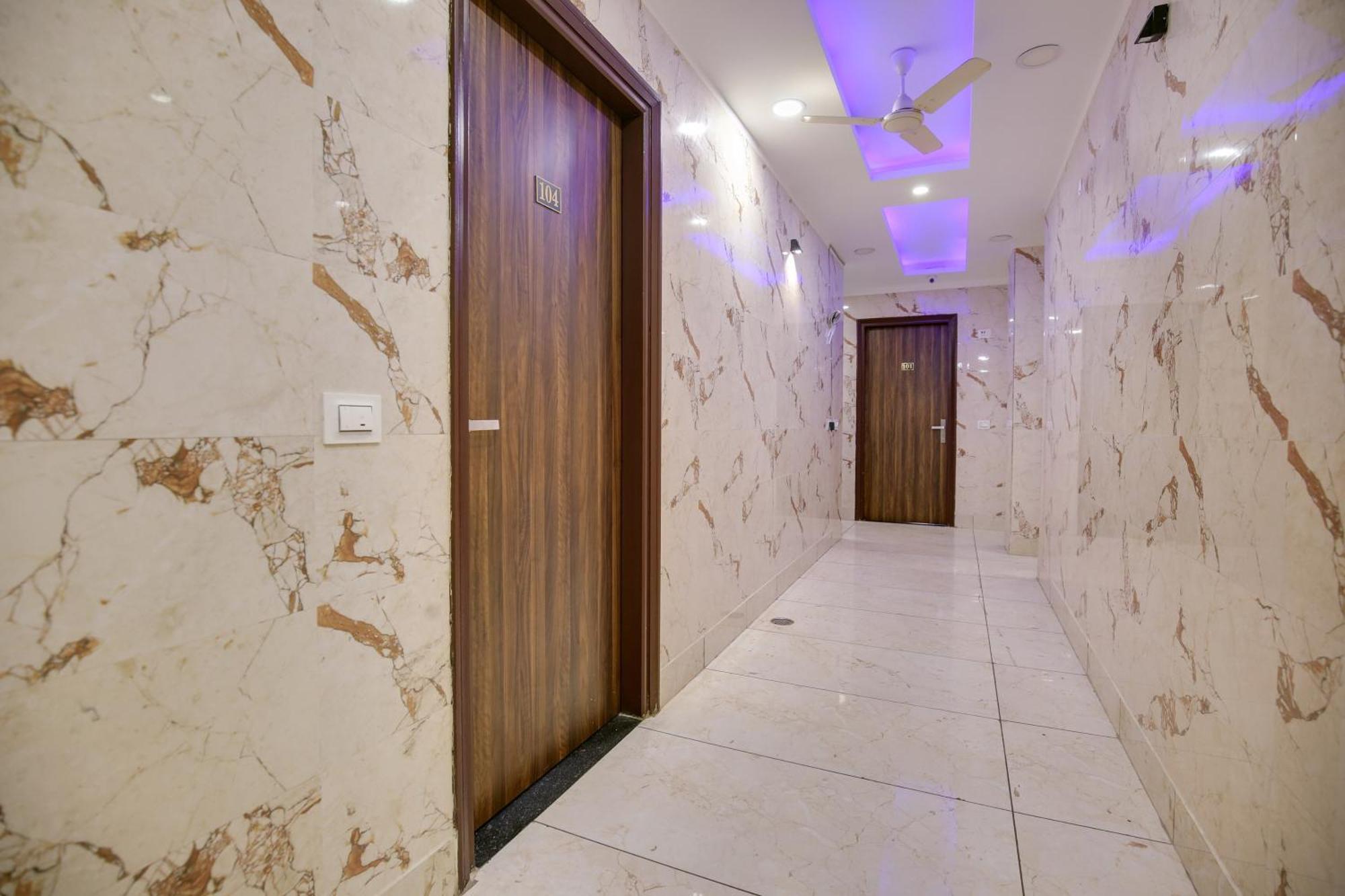 Hotel O Royal Mohali ภายนอก รูปภาพ