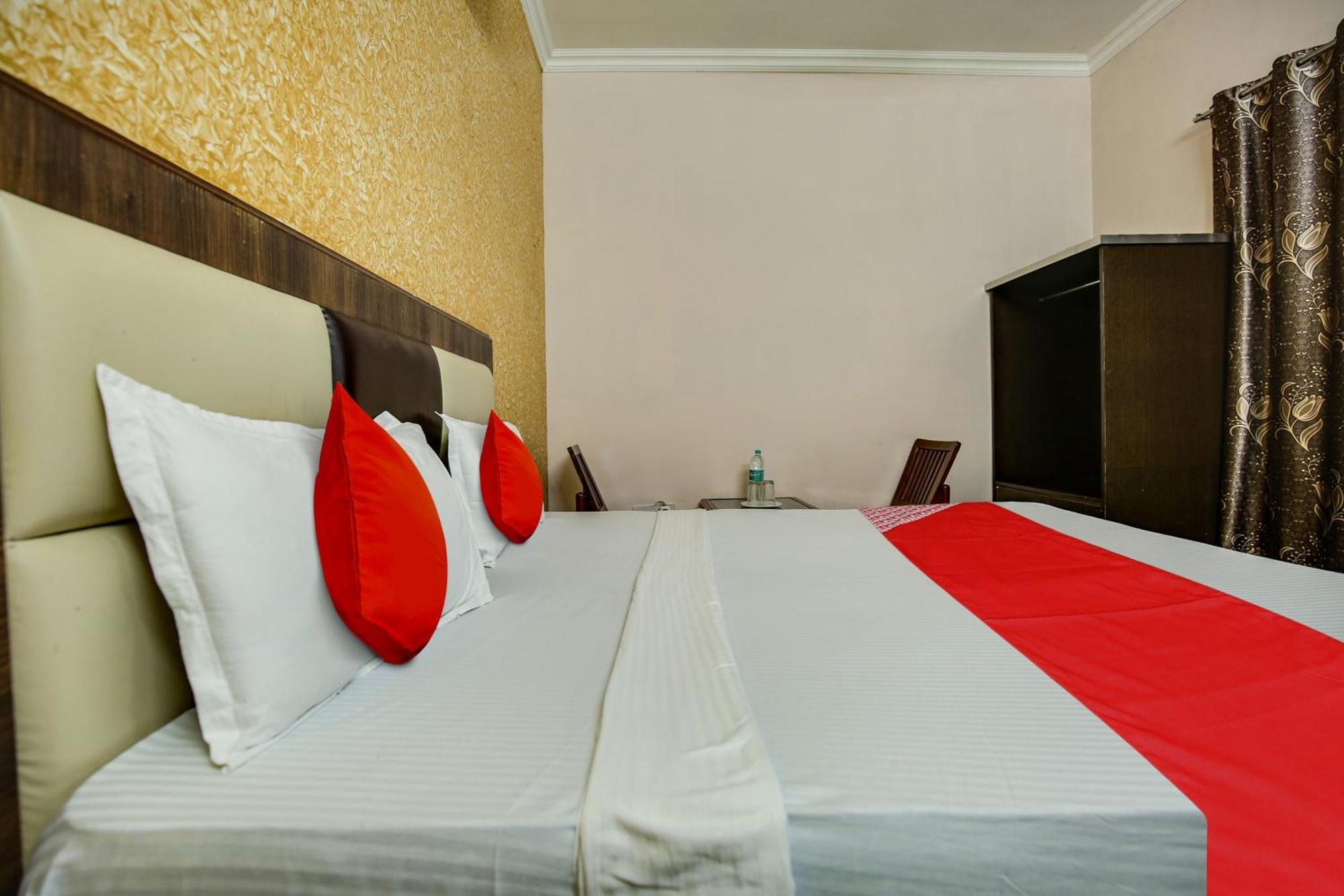 Hotel O Royal Mohali ภายนอก รูปภาพ