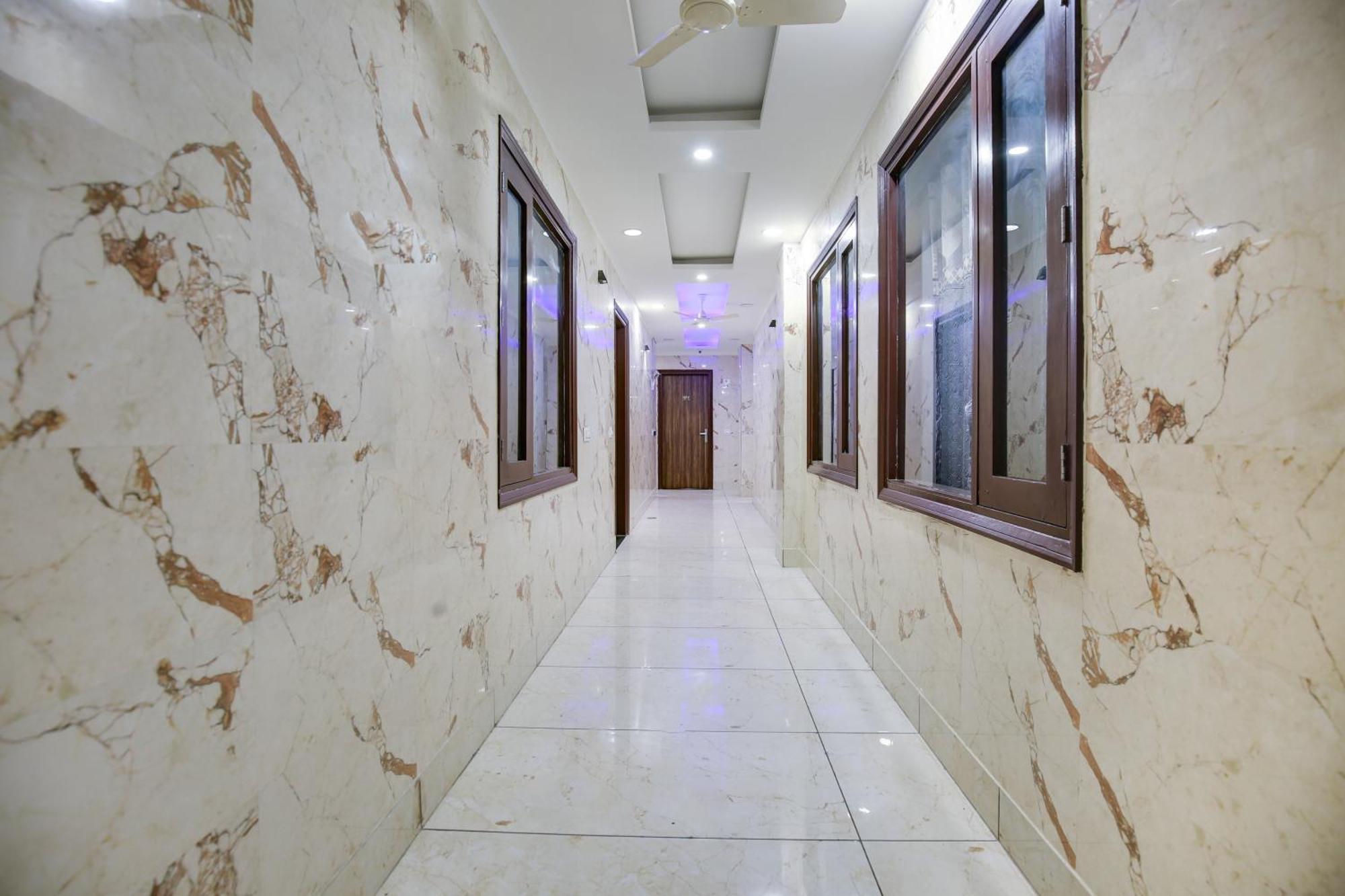 Hotel O Royal Mohali ภายนอก รูปภาพ