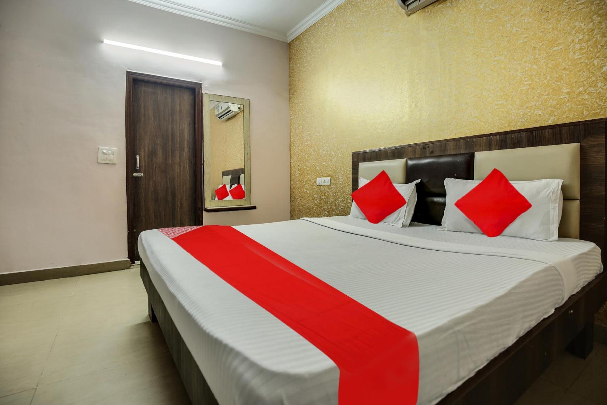 Hotel O Royal Mohali ภายนอก รูปภาพ